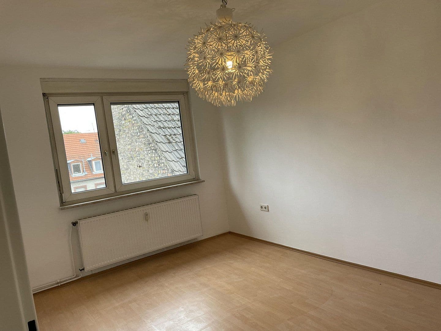 Pronájem bytu 2+1 54 m², Bürgermeister-Fuchs-Straße 24-26, Mannheim, Bádensko-Württembersko Pronájem bytu 2+1 54 m², Bürgermeister-Fuchs-Straße 24-26, Mannheim, Bádensko-Württembersko