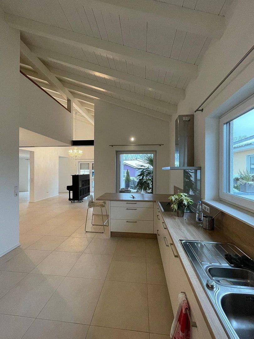 Pronájem domu 295 m², pozemek 600 m², Weilerbach, Porýní-Falc Pronájem domu 295 m², pozemek 600 m², Weilerbach, Porýní-Falc