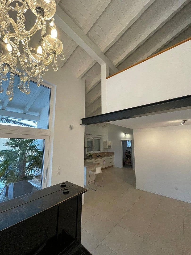 Pronájem domu 295 m², pozemek 600 m², Weilerbach, Porýní-Falc Pronájem domu 295 m², pozemek 600 m², Weilerbach, Porýní-Falc