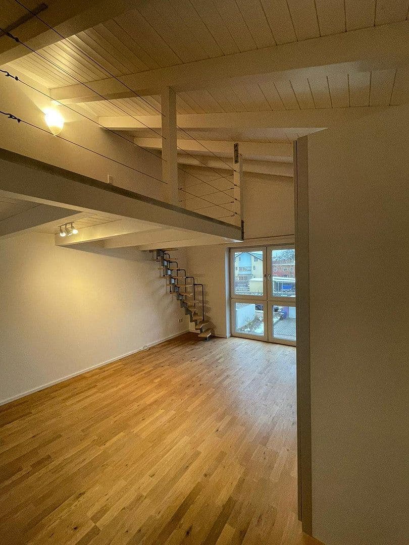 Pronájem domu 295 m², pozemek 600 m², Weilerbach, Porýní-Falc Pronájem domu 295 m², pozemek 600 m², Weilerbach, Porýní-Falc