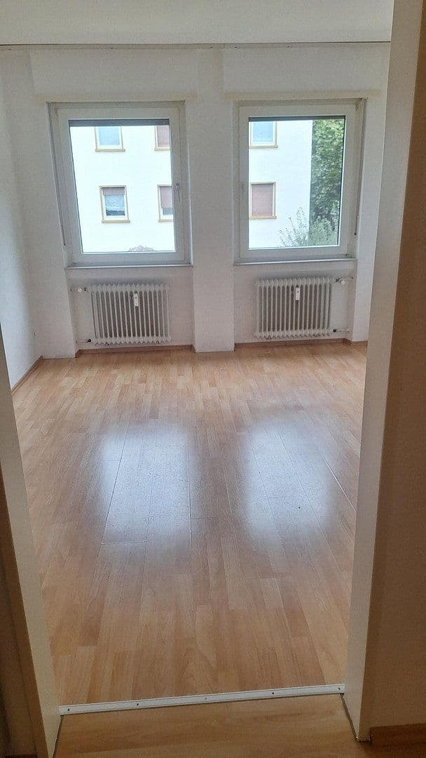 Pronájem bytu 4+1 107 m², Zweibrücken, Porýní-Falc Pronájem bytu 4+1 107 m², Zweibrücken, Porýní-Falc