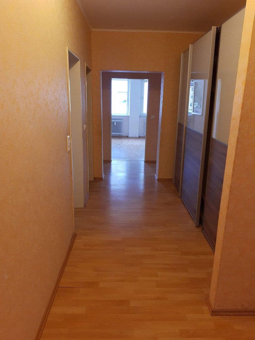 Pronájem bytu 4+1 107 m², Zweibrücken, Porýní-Falc Pronájem bytu 4+1 107 m², Zweibrücken, Porýní-Falc