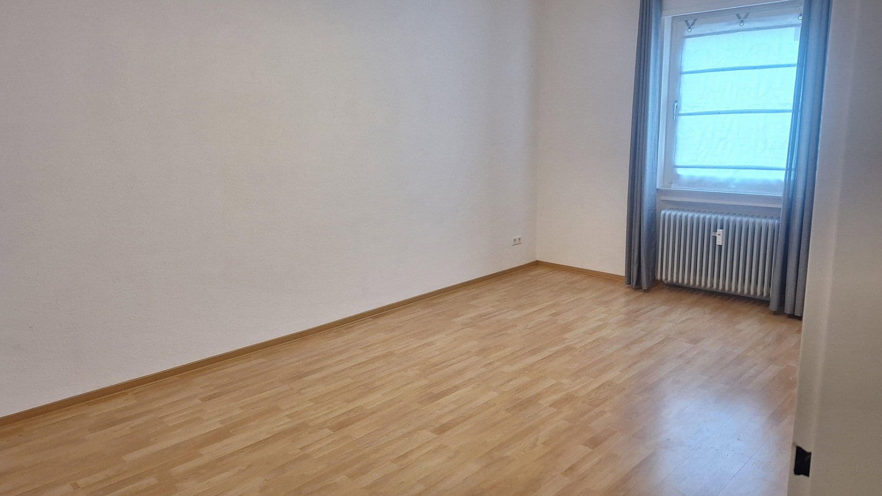 Pronájem bytu 4+1 107 m², Zweibrücken, Porýní-Falc Pronájem bytu 4+1 107 m², Zweibrücken, Porýní-Falc