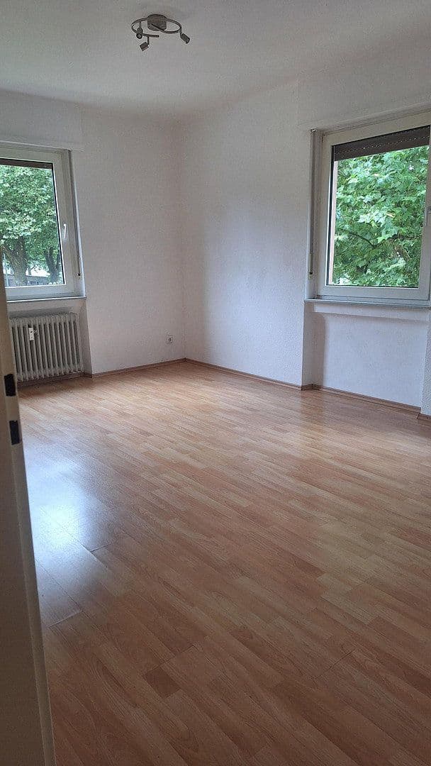 Pronájem bytu 4+1 107 m², Zweibrücken, Porýní-Falc Pronájem bytu 4+1 107 m², Zweibrücken, Porýní-Falc