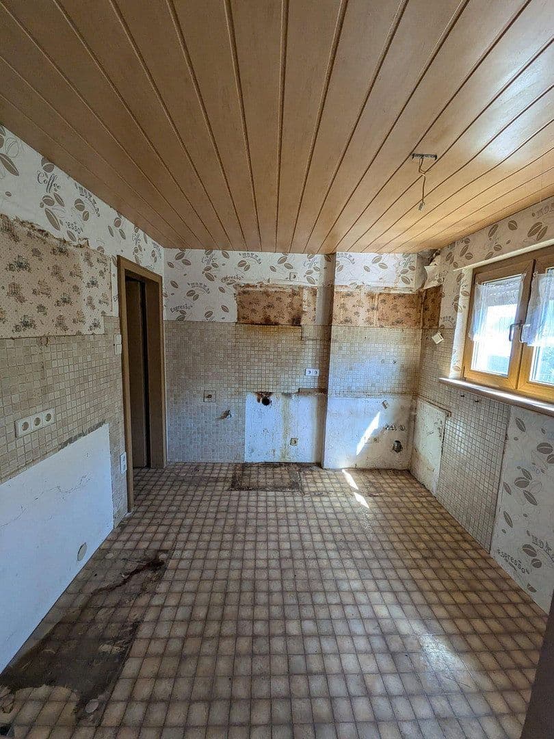 Prodej domu 87 m², pozemek 118 m², Am Lindele 28, Kirchheim unter Teck, Bádensko-Württembersko Prodej domu 87 m², pozemek 118 m², Am Lindele 28, Kirchheim unter Teck, Bádensko-Württembersko