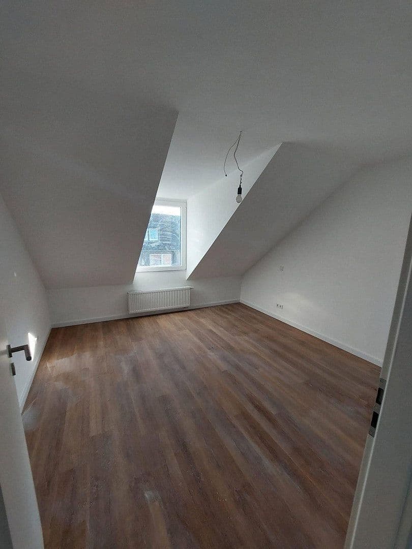 Pronájem bytu 1+1 38 m², Auf'm Großenfeld 19, Düsseldorf, Severní Porýní-Vestfálsko Pronájem bytu 1+1 38 m², Auf'm Großenfeld 19, Düsseldorf, Severní Porýní-Vestfálsko