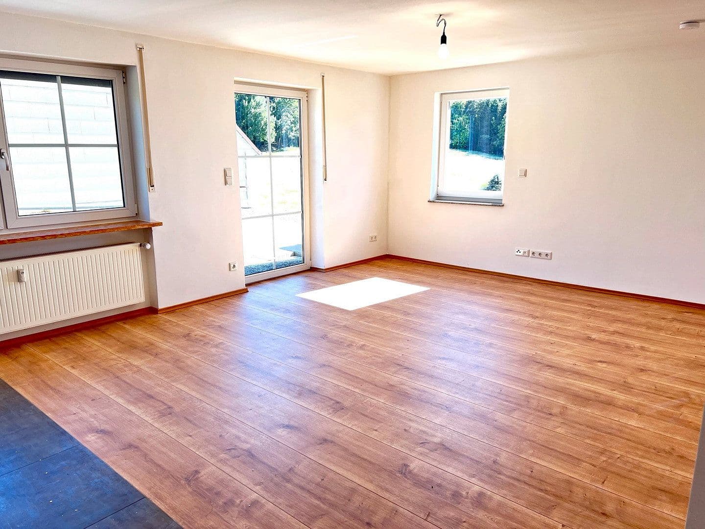Pronájem bytu 2+1 63 m², Hauptstr. 1, Schröding (Kirchberg), Bavorsko Pronájem bytu 2+1 63 m², Hauptstr. 1, Schröding (Kirchberg), Bavorsko