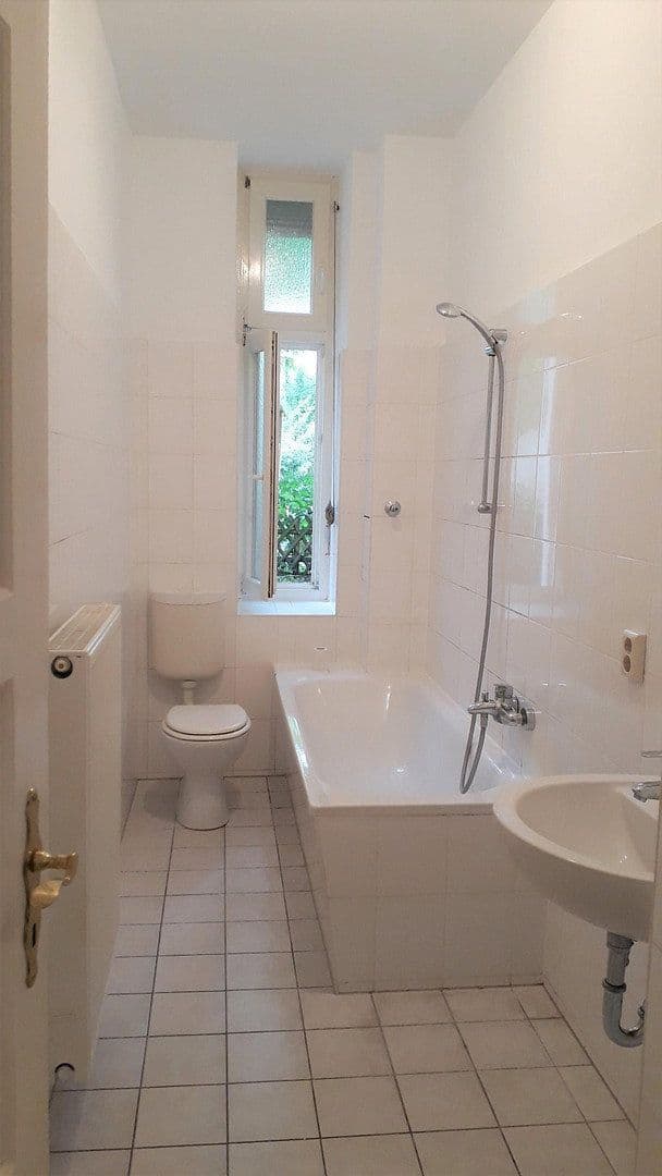 Pronájem bytu 3+1 80 m², Leopoldstr.28, Berlin, Berlín Pronájem bytu 3+1 80 m², Leopoldstr.28, Berlin, Berlín