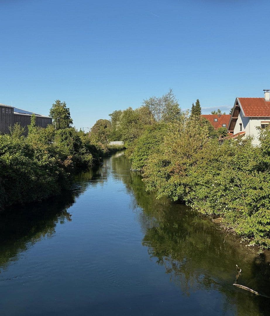 Prodej domu 115 m², pozemek 302 m², Bruckmühl, Bavorsko Prodej domu 115 m², pozemek 302 m², Bruckmühl, Bavorsko