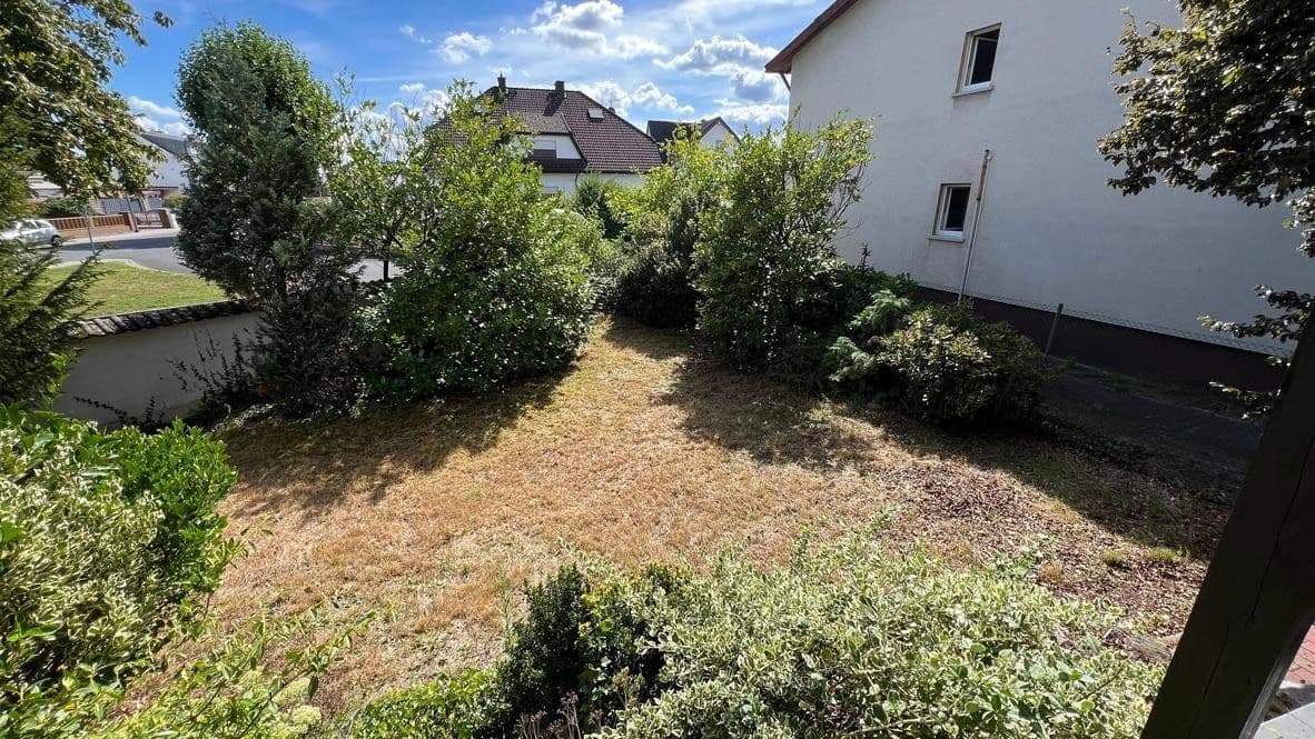 Prodej domu 170 m², pozemek 558 m², Odenwaldstraße 53, Rödermark, Hessen Prodej domu 170 m², pozemek 558 m², Odenwaldstraße 53, Rödermark, Hessen