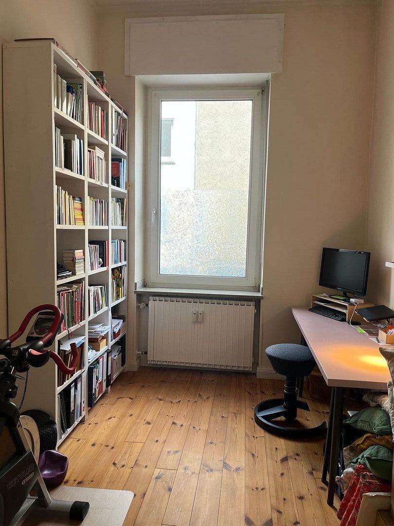 Pronájem bytu 3+1 90 m², König-Friedrich-Wilhelm-Str. 39, Duisburg, Severní Porýní-Vestfálsko Pronájem bytu 3+1 90 m², König-Friedrich-Wilhelm-Str. 39, Duisburg, Severní Porýní-Vestfálsko