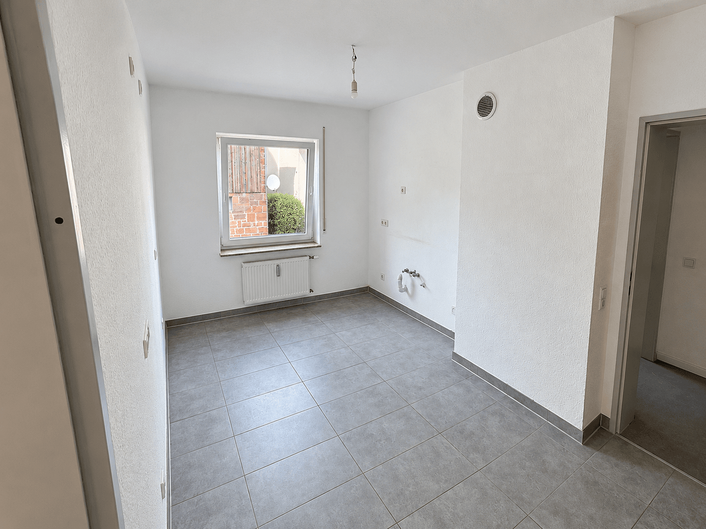 Pronájem bytu 5+1 105 m², Marburg, Hessen Pronájem bytu 5+1 105 m², Marburg, Hessen