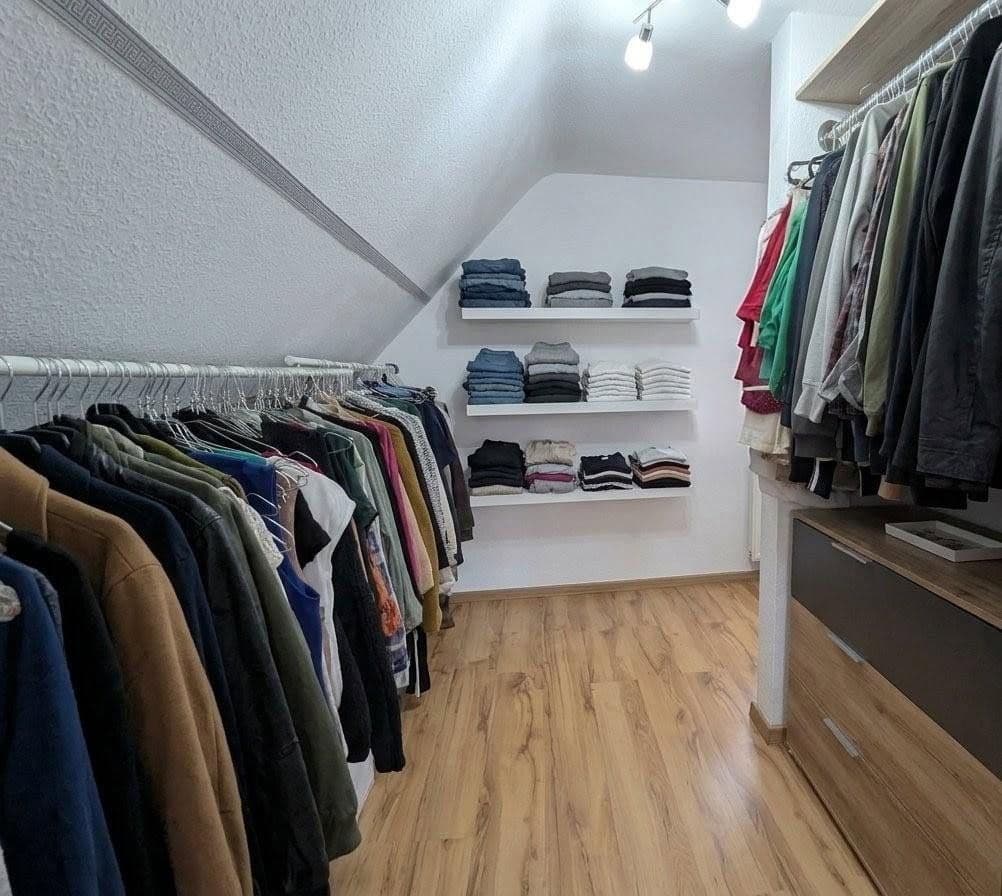 Prodej domu 131 m², pozemek 161 m², Mundelsheim, Bádensko-Württembersko Prodej domu 131 m², pozemek 161 m², Mundelsheim, Bádensko-Württembersko