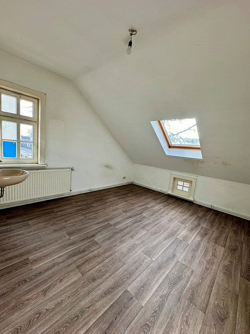 Prodej domu 219 m², pozemek 757 m², Rennbahn 42, Eisenach, Durynsko Prodej domu 219 m², pozemek 757 m², Rennbahn 42, Eisenach, Durynsko