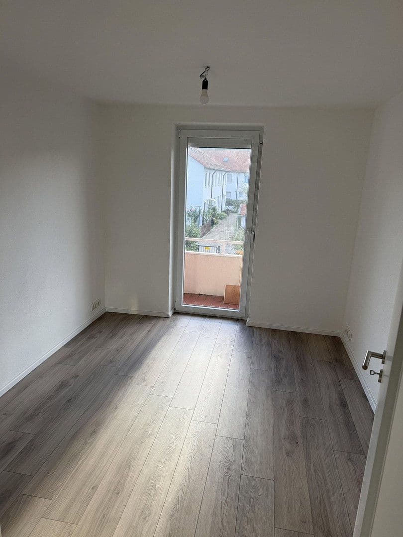 Pronájem domu 90 m², pozemek 220 m², Mindelheim, Bavorsko Pronájem domu 90 m², pozemek 220 m², Mindelheim, Bavorsko