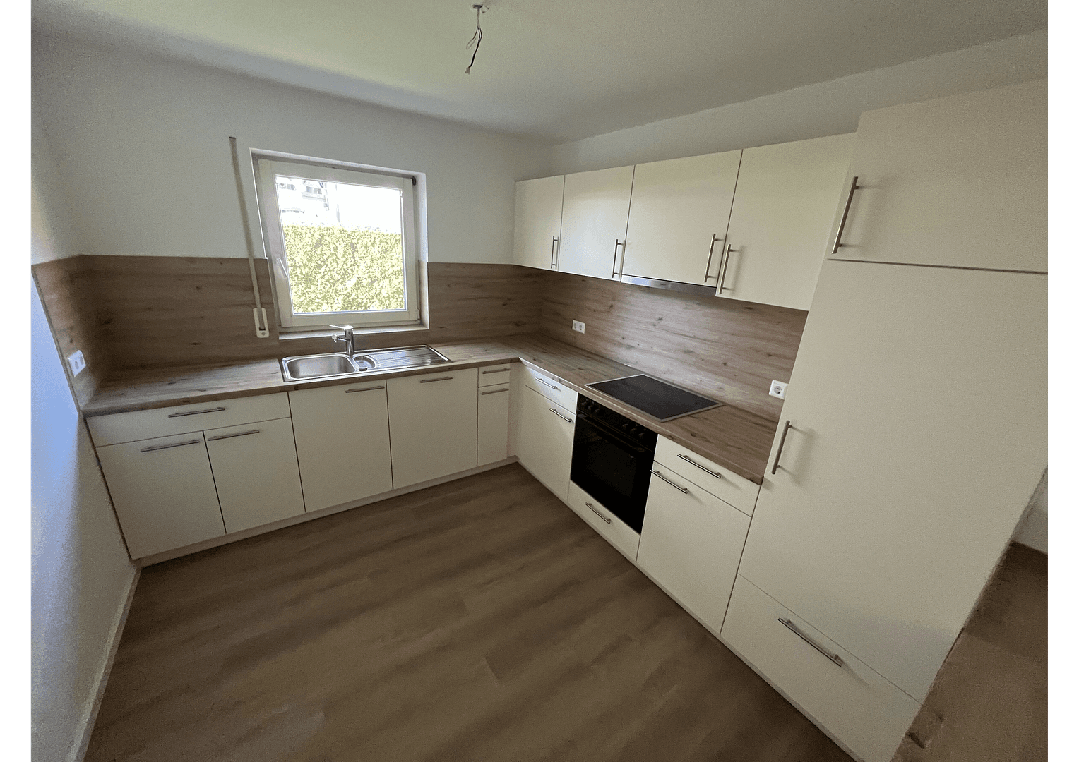 Pronájem bytu 2+1 63 m², Franz-Xaver-Singer-Straße 4, Oberndorf am Neckar, Bádensko-Württembersko Pronájem bytu 2+1 63 m², Franz-Xaver-Singer-Straße 4, Oberndorf am Neckar, Bádensko-Württembersko