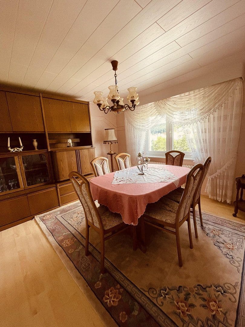 Prodej domu 154 m², pozemek 875 m², Heringen (Werra), Hessen Prodej domu 154 m², pozemek 875 m², Heringen (Werra), Hessen