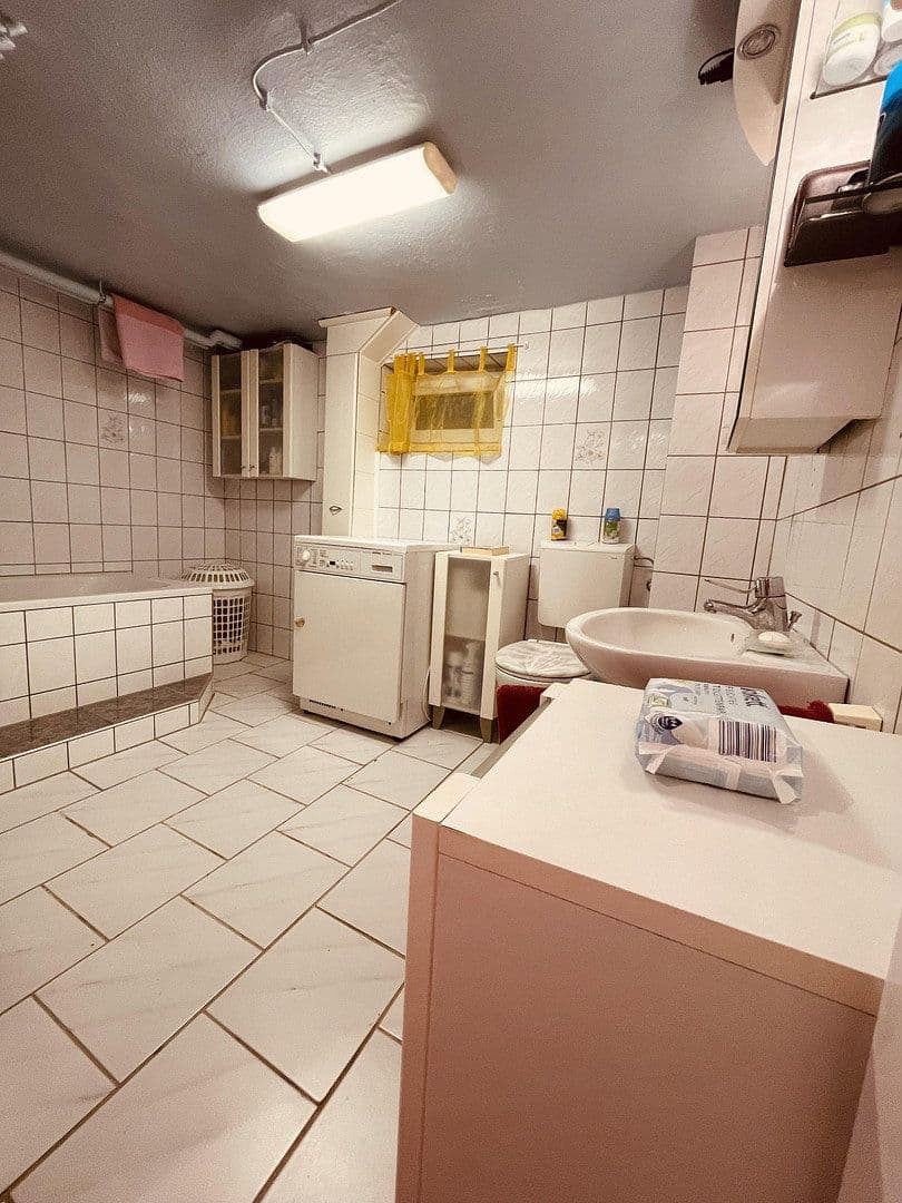 Prodej domu 154 m², pozemek 875 m², Heringen (Werra), Hessen Prodej domu 154 m², pozemek 875 m², Heringen (Werra), Hessen