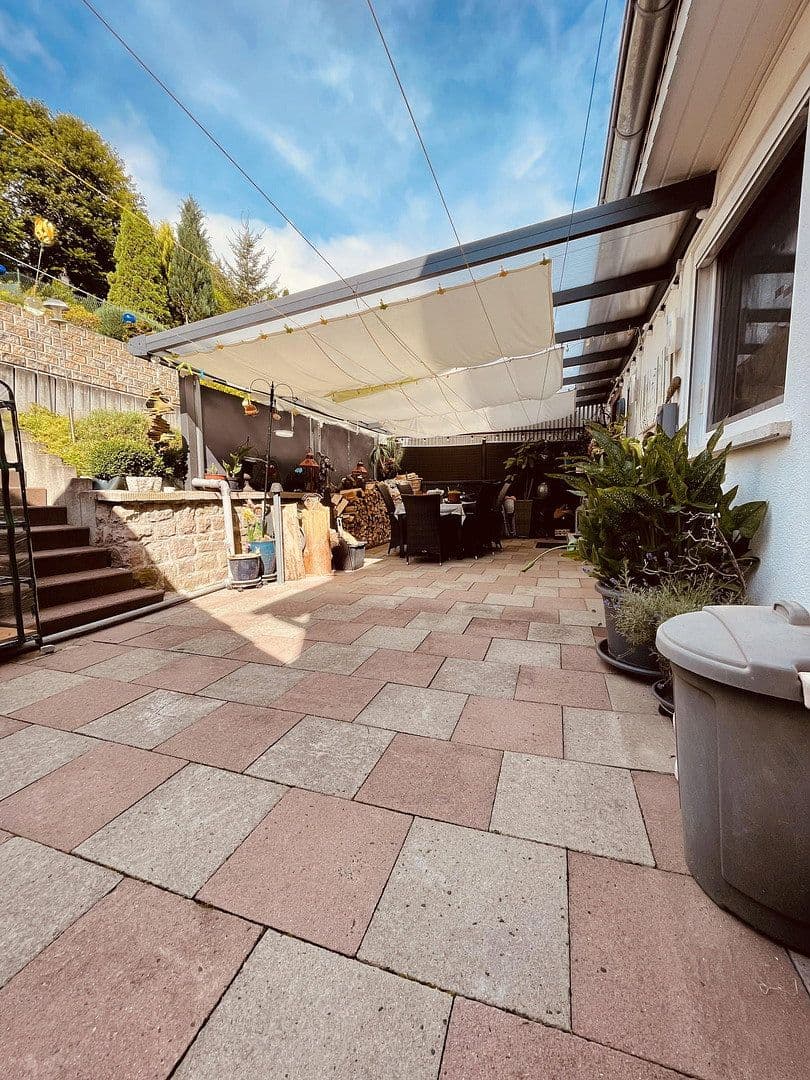 Prodej domu 154 m², pozemek 875 m², Heringen (Werra), Hessen Prodej domu 154 m², pozemek 875 m², Heringen (Werra), Hessen