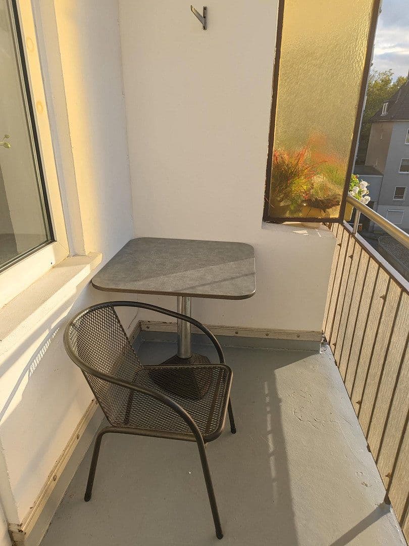 Pronájem bytu 1+kk 36 m², Bochum - Bochum-Mitte, Severní Porýní-Vestfálsko Pronájem bytu 1+kk 36 m², Bochum - Bochum-Mitte, Severní Porýní-Vestfálsko