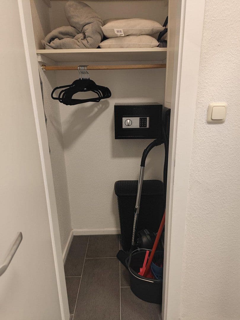 Pronájem bytu 1+kk 36 m², Bochum - Bochum-Mitte, Severní Porýní-Vestfálsko Pronájem bytu 1+kk 36 m², Bochum - Bochum-Mitte, Severní Porýní-Vestfálsko