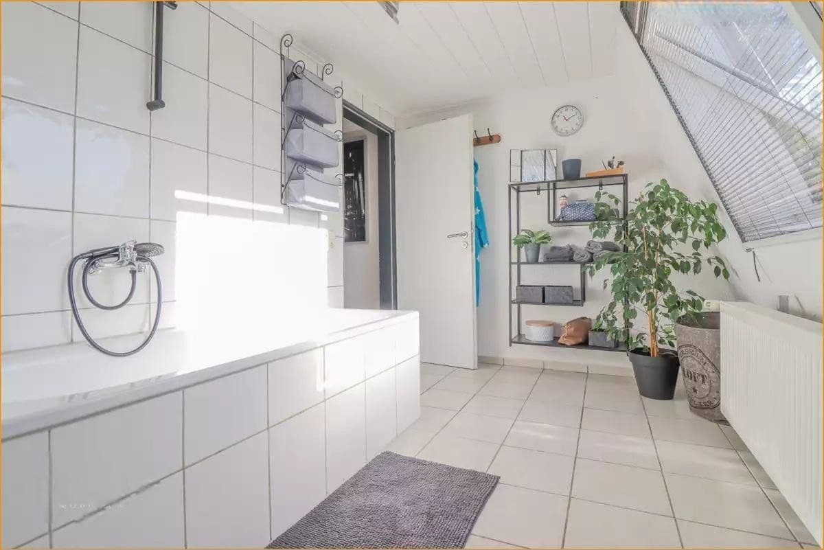 Prodej domu 467 m², pozemek 1.113 m², Zum Backofen.2, Stolberg, Severní Porýní-Vestfálsko Prodej domu 467 m², pozemek 1.113 m², Zum Backofen.2, Stolberg, Severní Porýní-Vestfálsko