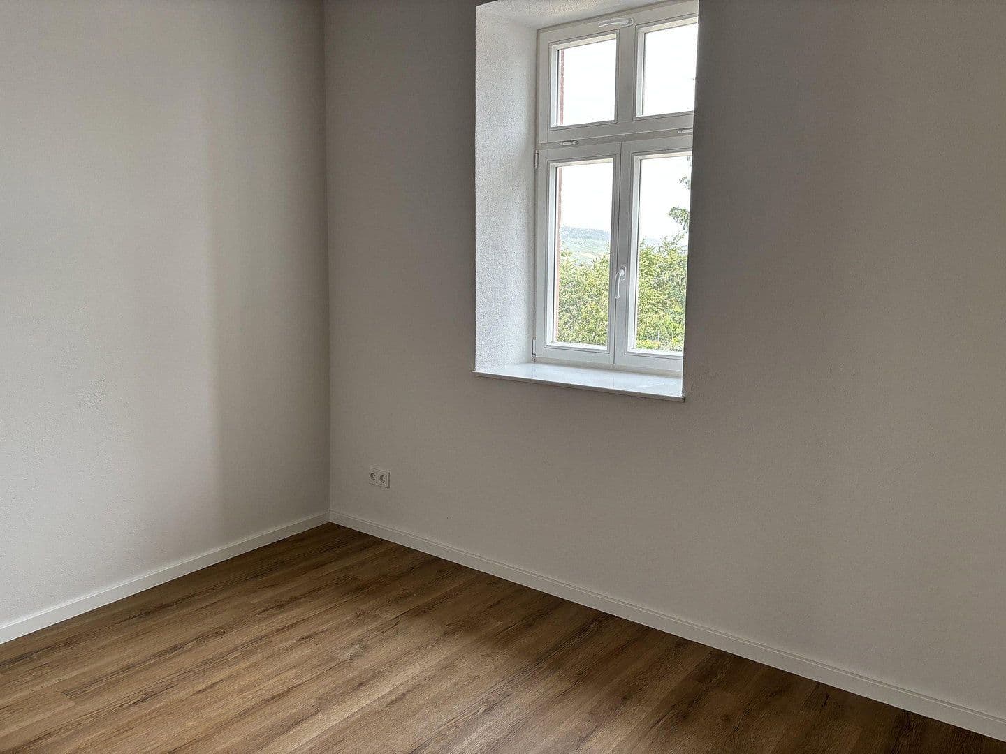 Pronájem bytu 2+1 82 m², Moselstraße 6, Osann-Monzel, Porýní-Falc Pronájem bytu 2+1 82 m², Moselstraße 6, Osann-Monzel, Porýní-Falc