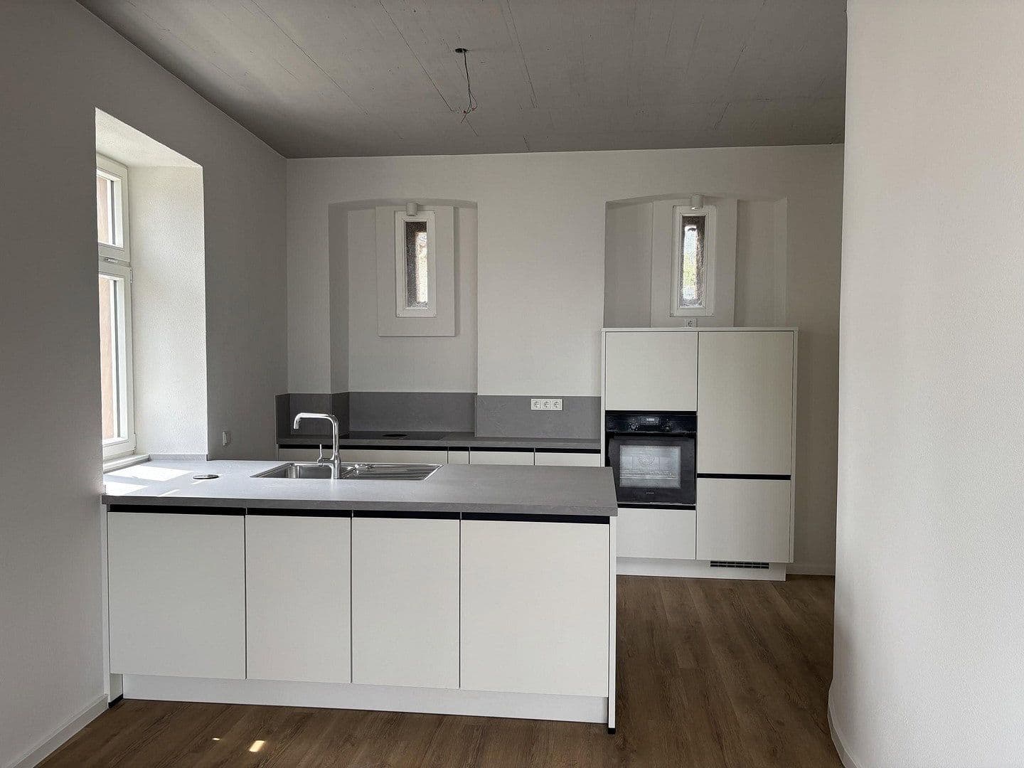 Pronájem bytu 2+1 82 m², Moselstraße 6, Osann-Monzel, Porýní-Falc Pronájem bytu 2+1 82 m², Moselstraße 6, Osann-Monzel, Porýní-Falc