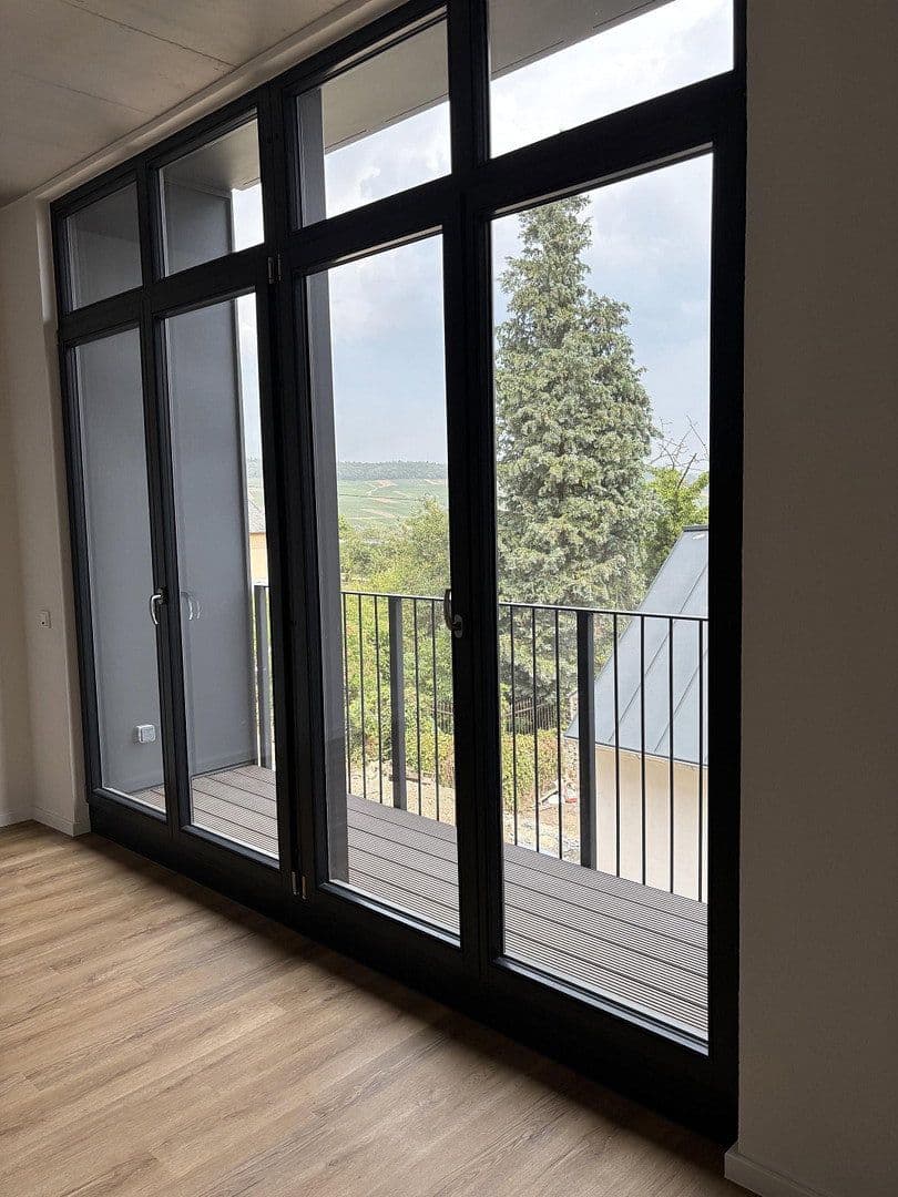 Pronájem bytu 2+1 82 m², Moselstraße 6, Osann-Monzel, Porýní-Falc Pronájem bytu 2+1 82 m², Moselstraße 6, Osann-Monzel, Porýní-Falc