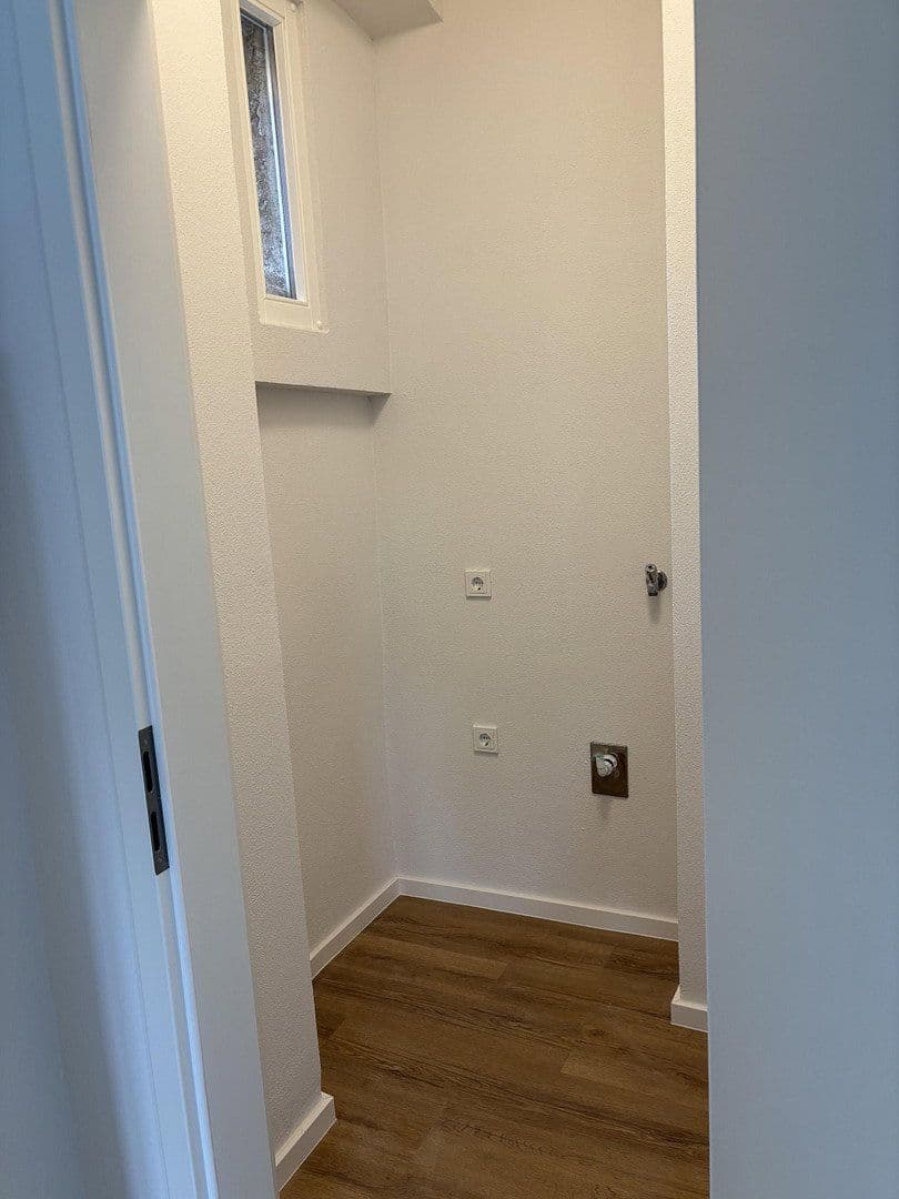 Pronájem bytu 2+1 82 m², Moselstraße 6, Osann-Monzel, Porýní-Falc Pronájem bytu 2+1 82 m², Moselstraße 6, Osann-Monzel, Porýní-Falc