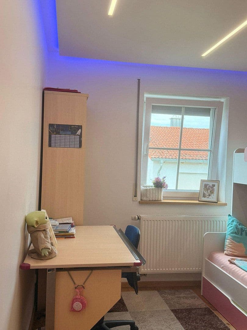 Prodej domu 200 m², pozemek 375 m², Brunnweg 12, Obertraubling, Bavorsko Prodej domu 200 m², pozemek 375 m², Brunnweg 12, Obertraubling, Bavorsko