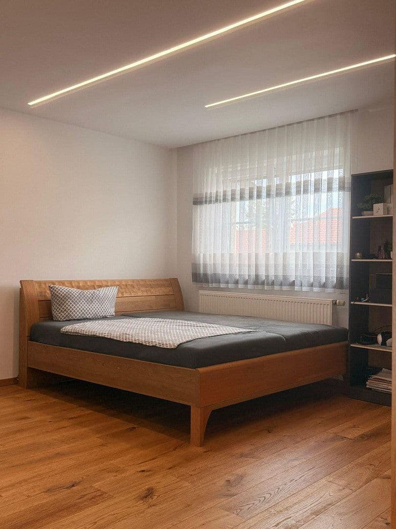 Prodej domu 200 m², pozemek 375 m², Brunnweg 12, Obertraubling, Bavorsko Prodej domu 200 m², pozemek 375 m², Brunnweg 12, Obertraubling, Bavorsko