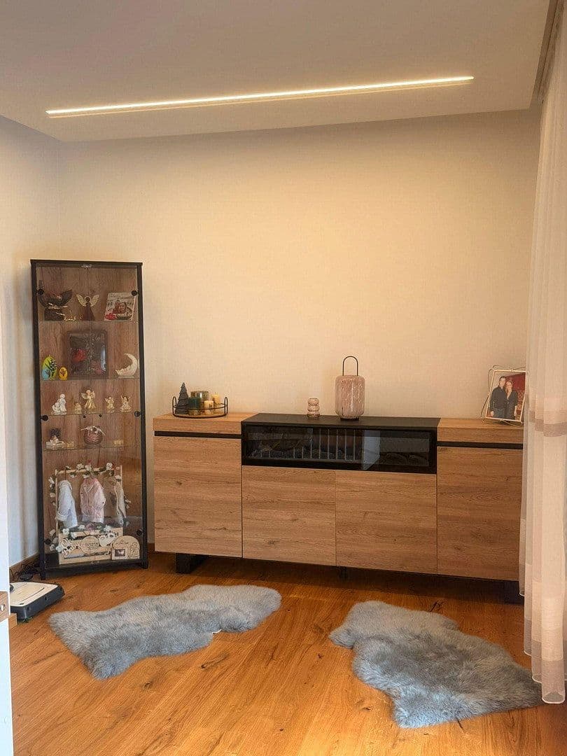 Prodej domu 200 m², pozemek 375 m², Brunnweg 12, Obertraubling, Bavorsko Prodej domu 200 m², pozemek 375 m², Brunnweg 12, Obertraubling, Bavorsko