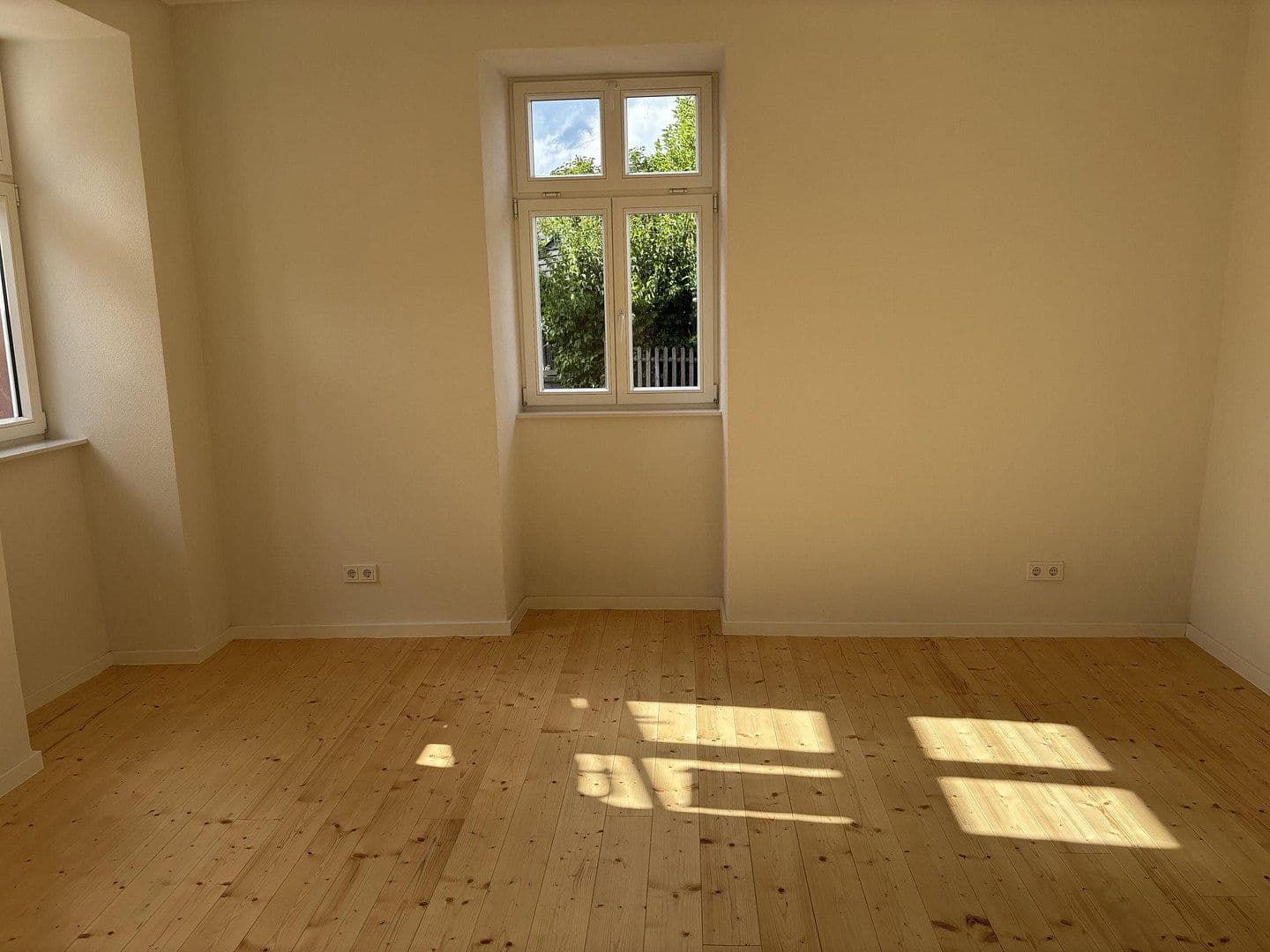 Pronájem bytu 5+kk 146 m², Moselstraße 6, Osann-Monzel, Porýní-Falc Pronájem bytu 5+kk 146 m², Moselstraße 6, Osann-Monzel, Porýní-Falc