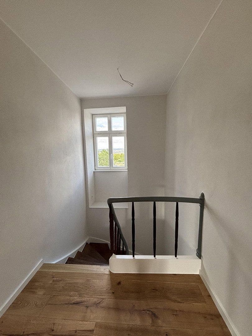 Pronájem bytu 5+kk 146 m², Moselstraße 6, Osann-Monzel, Porýní-Falc Pronájem bytu 5+kk 146 m², Moselstraße 6, Osann-Monzel, Porýní-Falc