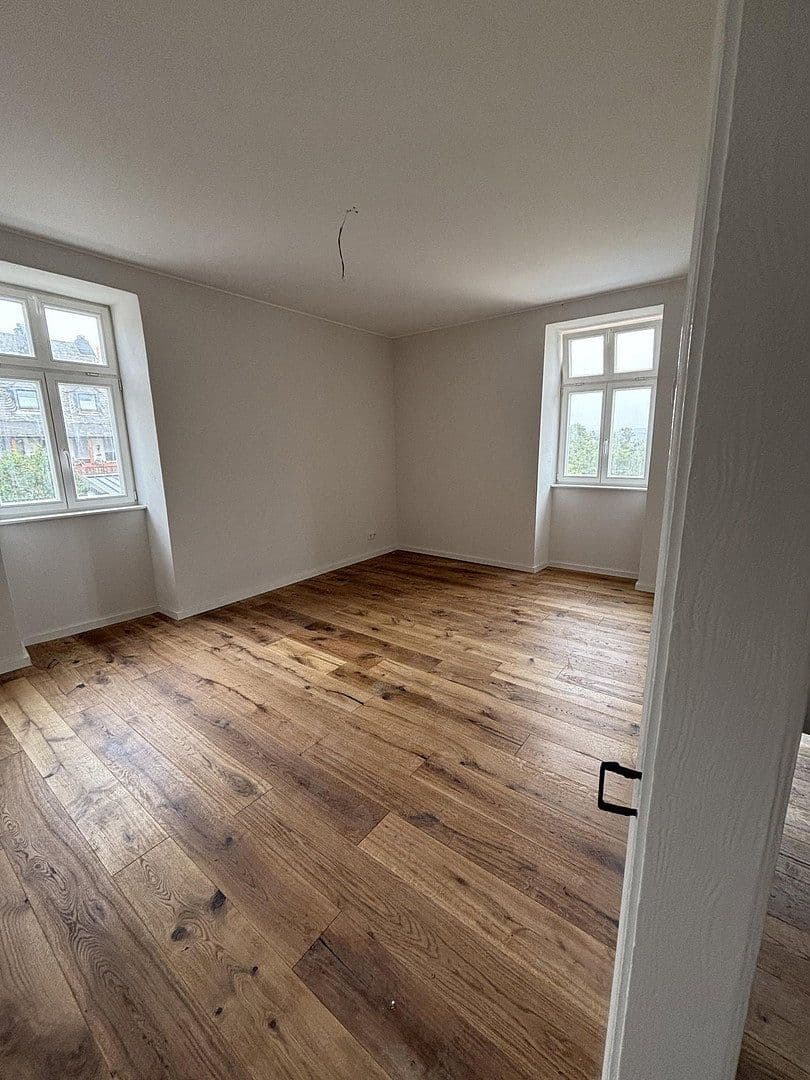 Pronájem bytu 5+kk 146 m², Moselstraße 6, Osann-Monzel, Porýní-Falc Pronájem bytu 5+kk 146 m², Moselstraße 6, Osann-Monzel, Porýní-Falc