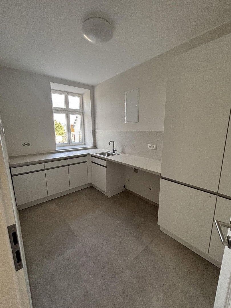 Pronájem bytu 5+kk 146 m², Moselstraße 6, Osann-Monzel, Porýní-Falc Pronájem bytu 5+kk 146 m², Moselstraße 6, Osann-Monzel, Porýní-Falc