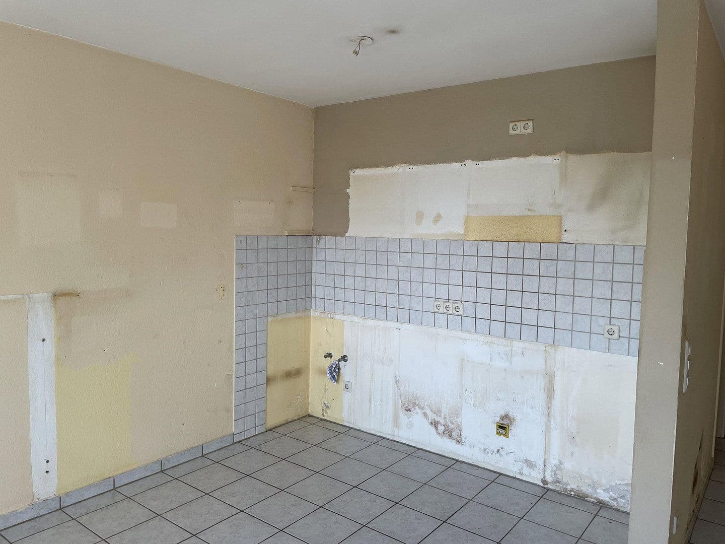 Pronájem bytu 2+1 54 m², Altestrasse 170, Frechen, Severní Porýní-Vestfálsko Pronájem bytu 2+1 54 m², Altestrasse 170, Frechen, Severní Porýní-Vestfálsko