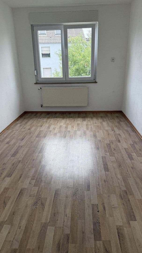 Pronájem bytu 3+1 72 m², Mögglingen, Bádensko-Württembersko Pronájem bytu 3+1 72 m², Mögglingen, Bádensko-Württembersko