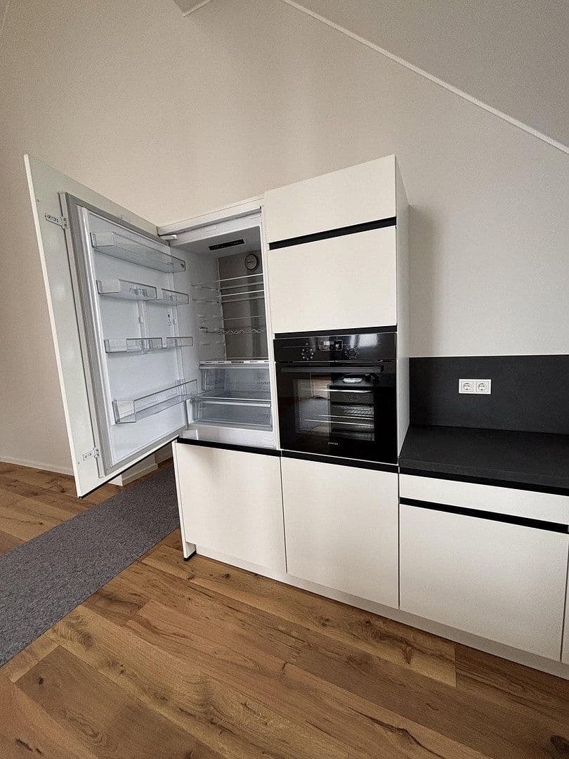 Pronájem bytu 5+1 150 m², Moselstraße 6, Osann-Monzel, Porýní-Falc Pronájem bytu 5+1 150 m², Moselstraße 6, Osann-Monzel, Porýní-Falc