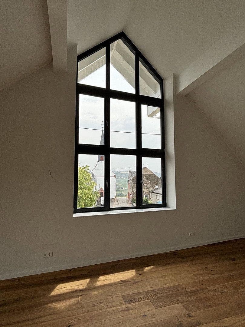 Pronájem bytu 5+1 150 m², Moselstraße 6, Osann-Monzel, Porýní-Falc Pronájem bytu 5+1 150 m², Moselstraße 6, Osann-Monzel, Porýní-Falc