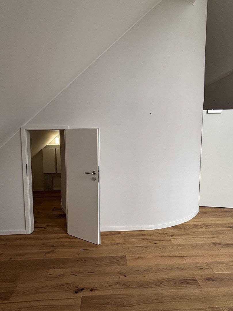Pronájem bytu 5+1 150 m², Moselstraße 6, Osann-Monzel, Porýní-Falc Pronájem bytu 5+1 150 m², Moselstraße 6, Osann-Monzel, Porýní-Falc