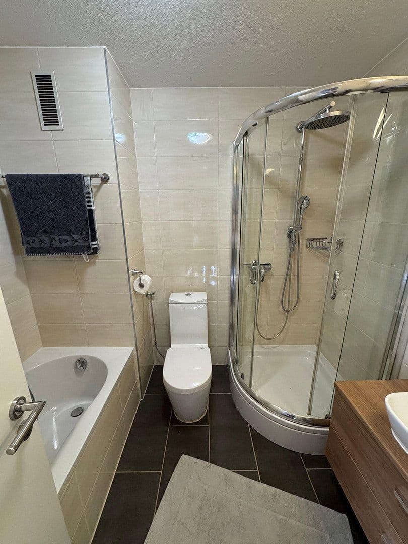 Prodej domu 135 m², pozemek 325 m², Höhenkirchen-Siegertsbrunn, Bavorsko Prodej domu 135 m², pozemek 325 m², Höhenkirchen-Siegertsbrunn, Bavorsko