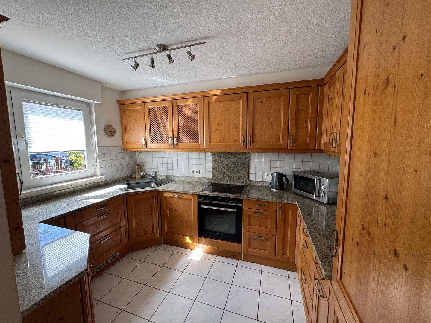 Prodej domu 135 m², pozemek 325 m², Höhenkirchen-Siegertsbrunn, Bavorsko Prodej domu 135 m², pozemek 325 m², Höhenkirchen-Siegertsbrunn, Bavorsko