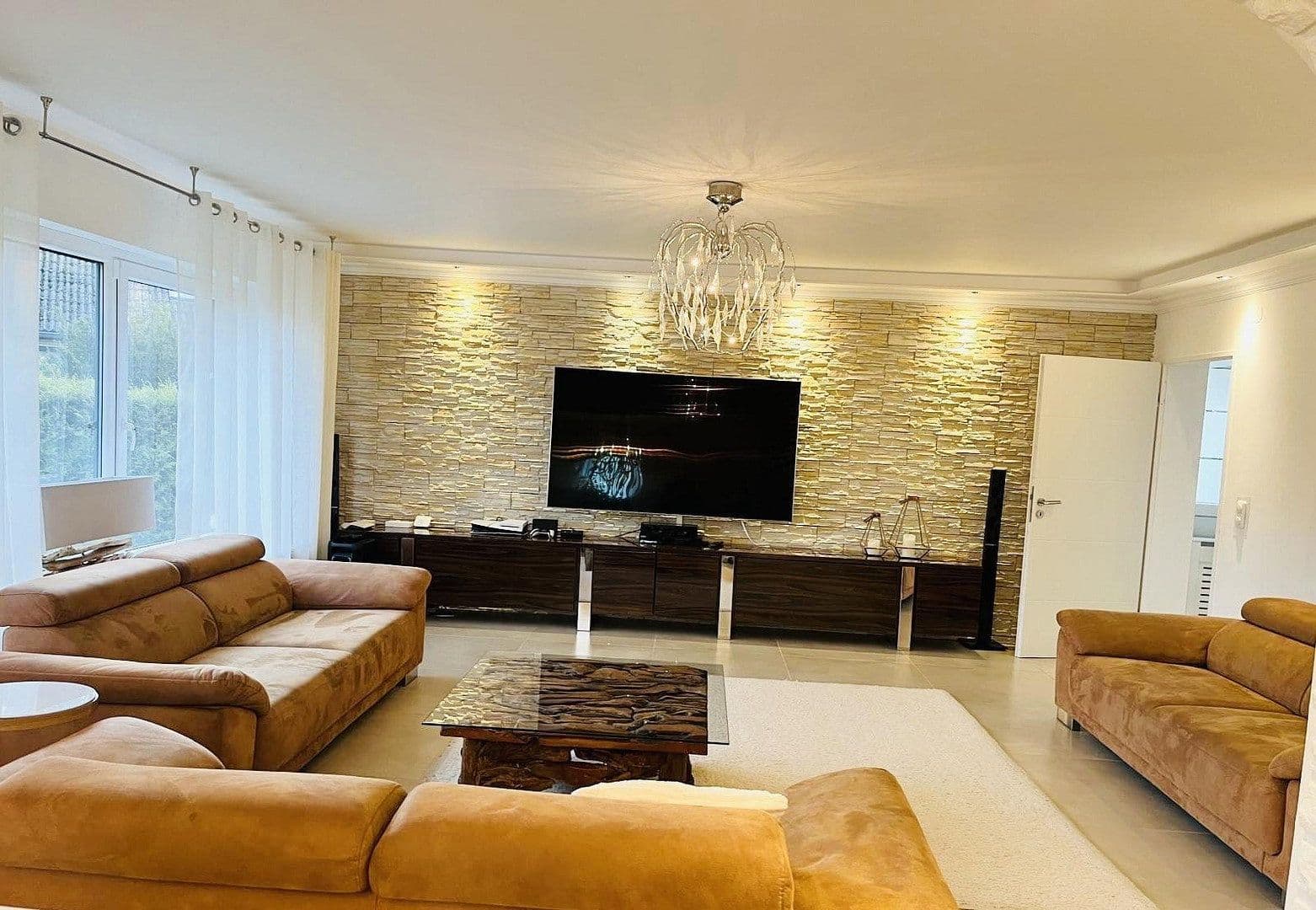 Prodej domu 187 m², pozemek 602 m², Tangstedt, Šlesvicko-Holštýnsko Prodej domu 187 m², pozemek 602 m², Tangstedt, Šlesvicko-Holštýnsko