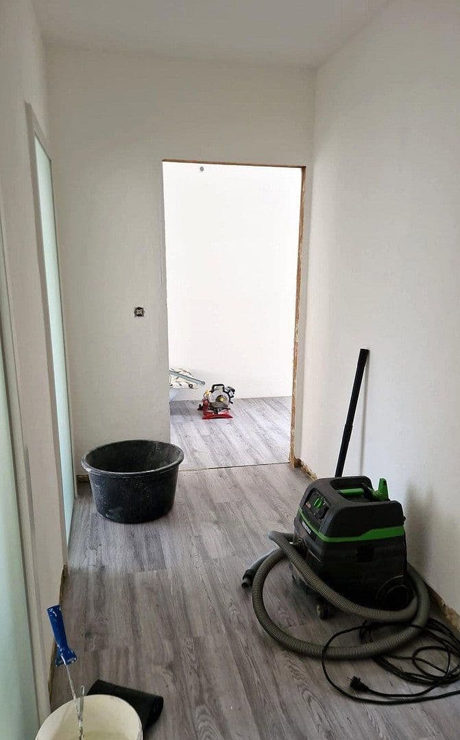 Pronájem bytu 5+1 140 m², Paul-Gruner-Straße 111, Chemnitz, Sasko Pronájem bytu 5+1 140 m², Paul-Gruner-Straße 111, Chemnitz, Sasko