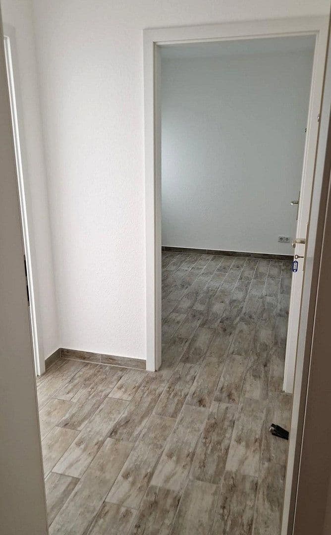 Pronájem bytu 5+1 140 m², Paul-Gruner-Straße 111, Chemnitz, Sasko Pronájem bytu 5+1 140 m², Paul-Gruner-Straße 111, Chemnitz, Sasko