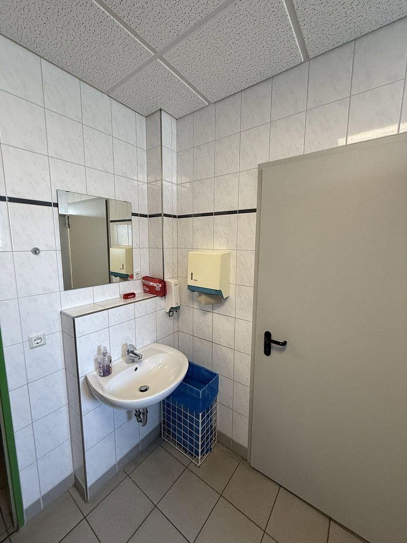 Prodej nebytového prostoru 30.106 m², Pommernstraße 6, Mühlhausen/Thüringen, Durynsko Prodej nebytového prostoru 30.106 m², Pommernstraße 6, Mühlhausen/Thüringen, Durynsko