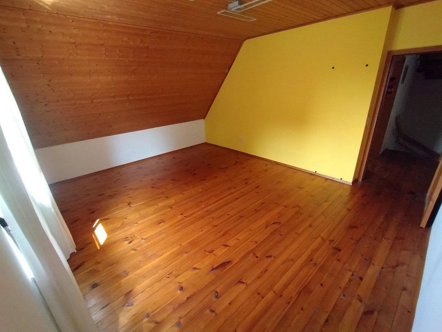 Prodej domu 154 m², pozemek 541 m², Eckental, Bavorsko Prodej domu 154 m², pozemek 541 m², Eckental, Bavorsko