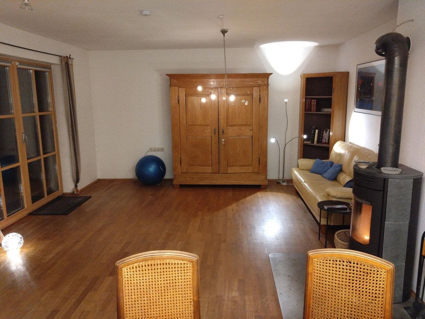 Prodej domu 154 m², pozemek 541 m², Eckental, Bavorsko Prodej domu 154 m², pozemek 541 m², Eckental, Bavorsko